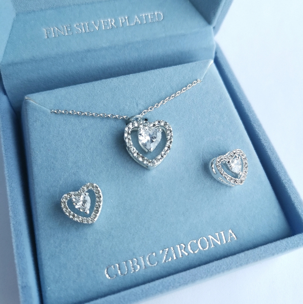 CZ Silver Plated Necklace Earring set 🆕
